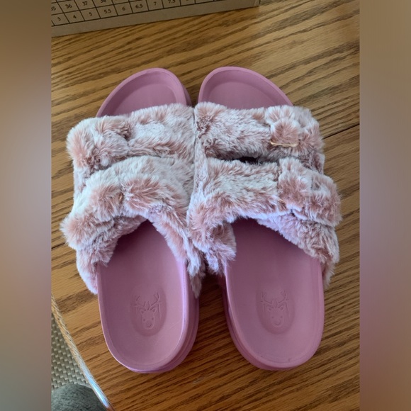 KuaiLu Womens Fluff Slippers - Picture 4 of 8